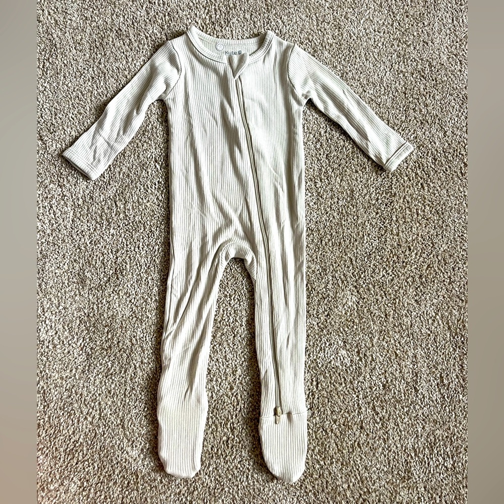 Kyte Baby Sleeper in Oat